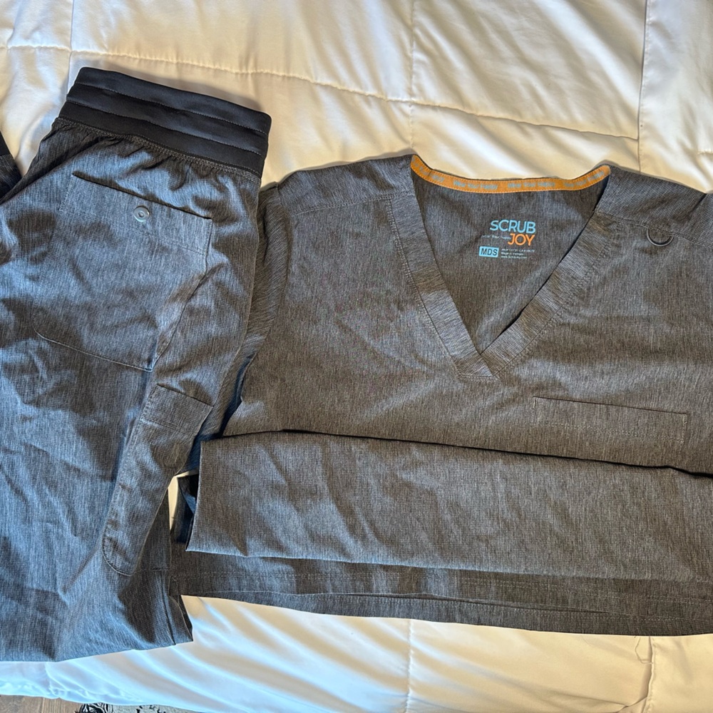 Women's Gray Scrub Set